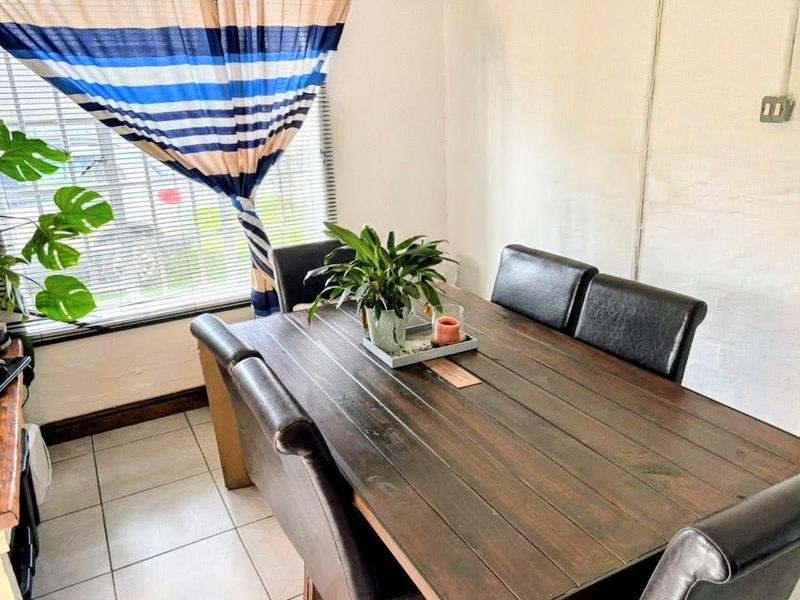 3 Bedroom Property for Sale in Kleinkrantz Western Cape